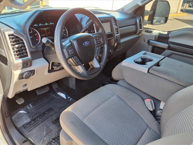 2017 Ford Super Duty F-250 SRW Vehicle Photo in TAMPA, FL 33612-3404