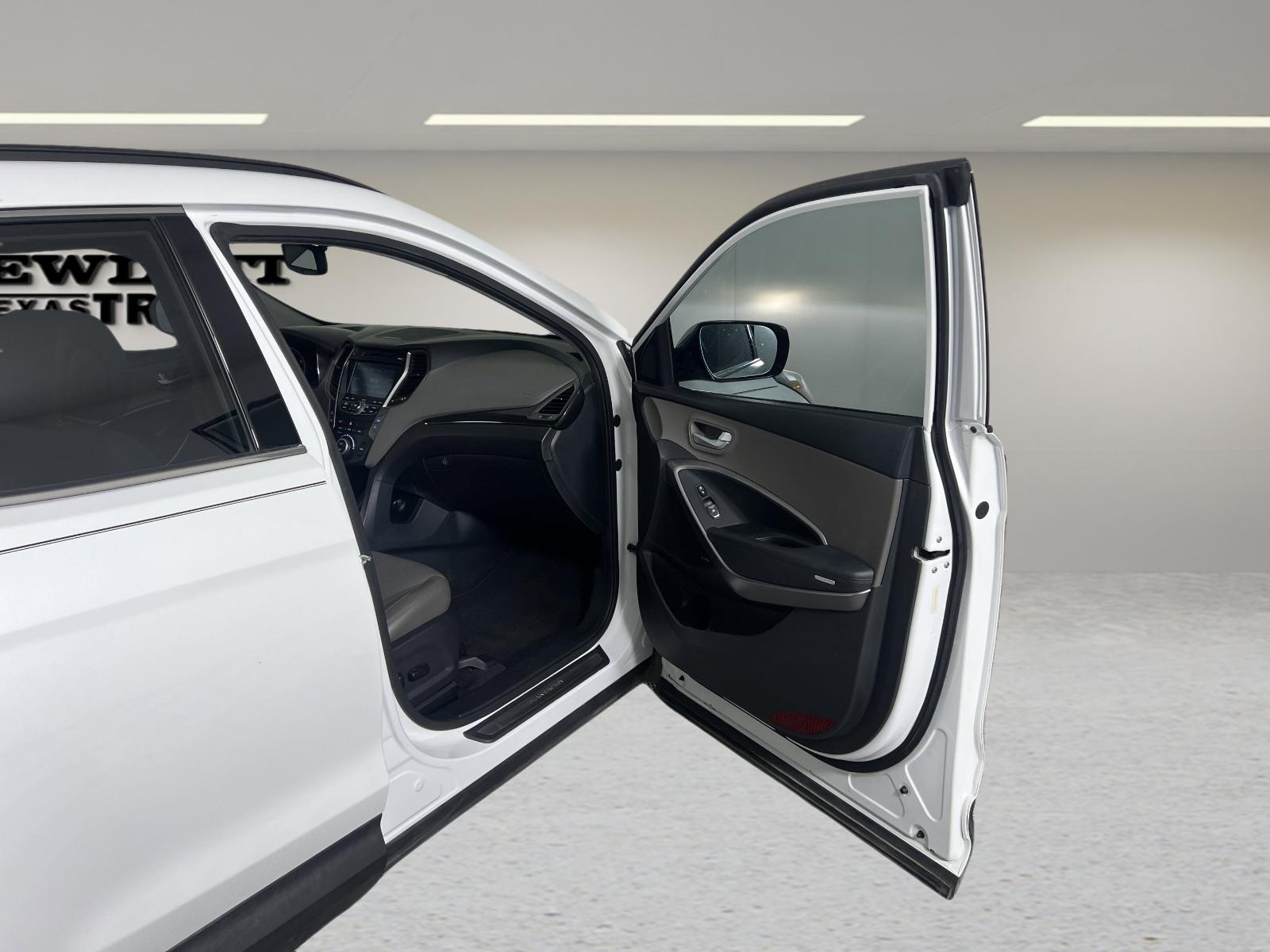 2015 Hyundai Santa Fe Sport Vehicle Photo in GEORGETOWN, TX 78626-7508