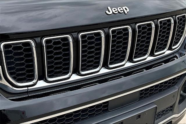 2022 Jeep Grand Cherokee L Vehicle Photo in Grapevine, TX 76051