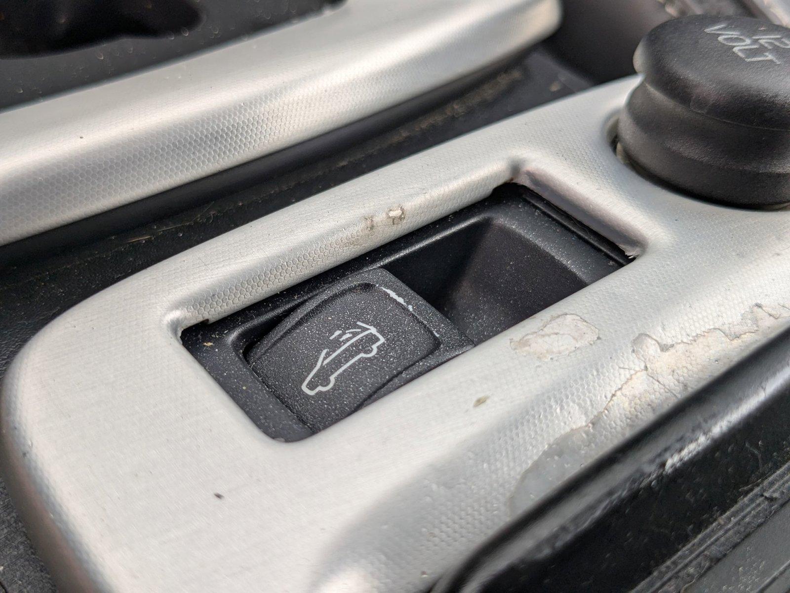 2012 Volvo C70 Vehicle Photo in St. Petersburg, FL 33713