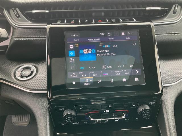 2023 Jeep Grand Cherokee L Vehicle Photo in Kaukauna, WI 54130