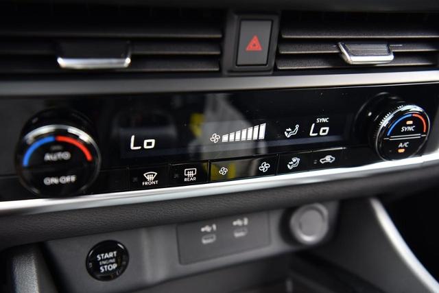 2025 Nissan Rogue Vehicle Photo in Ballwin, MO 63011