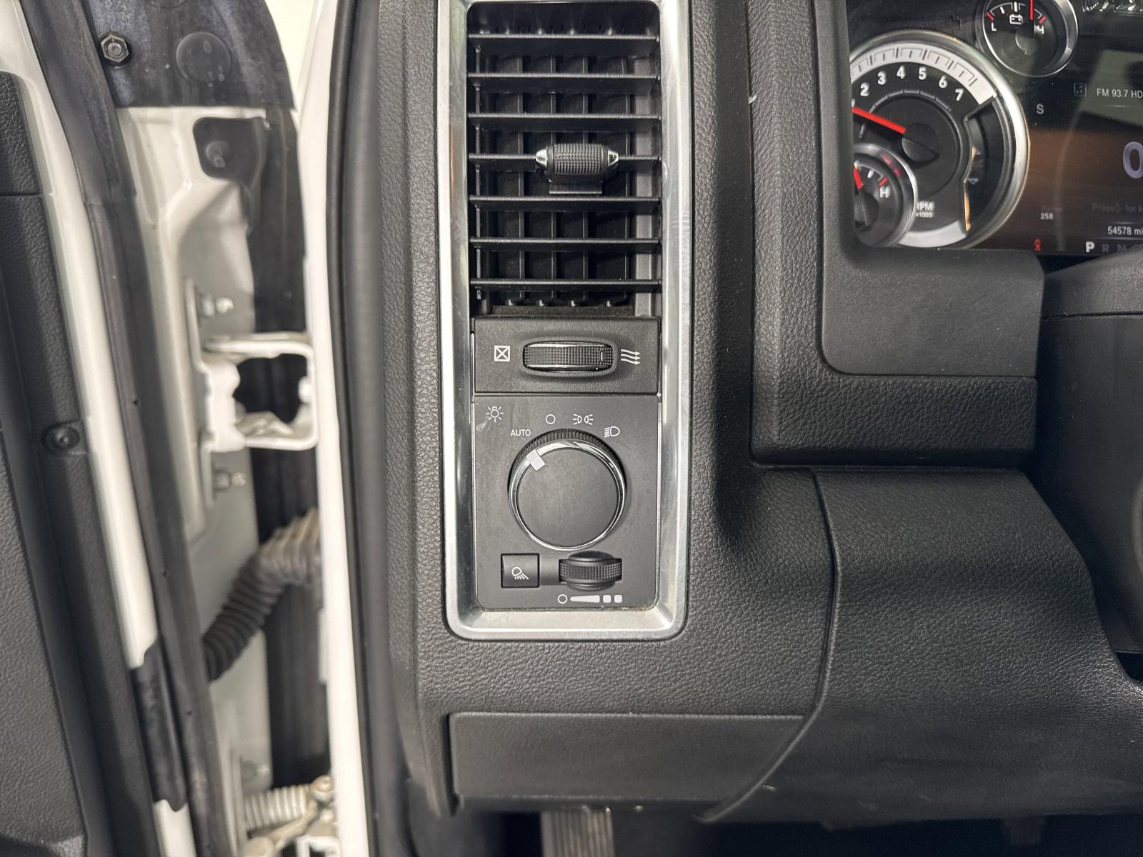 2023 Ram 1500 Classic Vehicle Photo in GEORGETOWN, TX 78626-7508