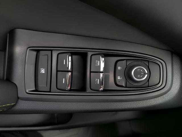2025 Subaru Ascent Vehicle Photo in Green Bay, WI 54304