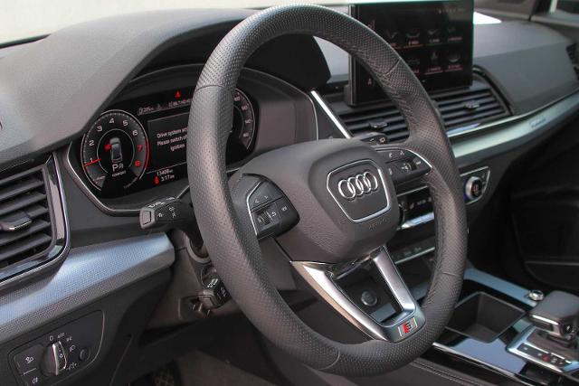 2024 Audi Q5 Vehicle Photo in SUGAR LAND, TX 77478
