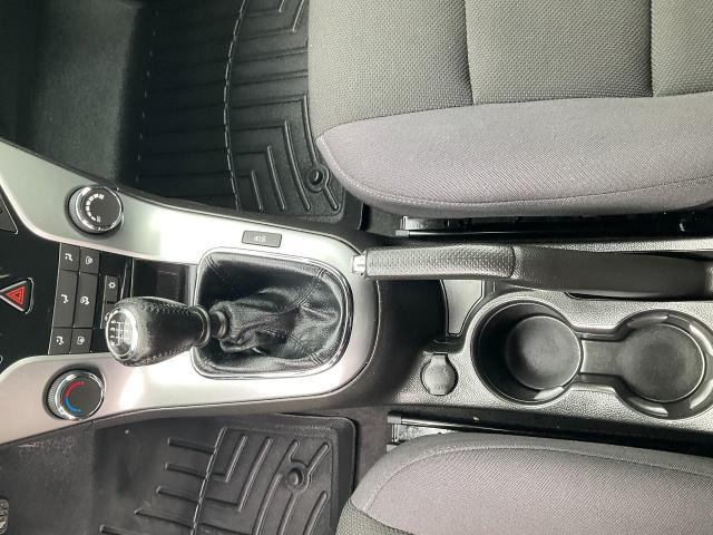 2013 Chevrolet Cruze Vehicle Photo in Kaukauna, WI 54130