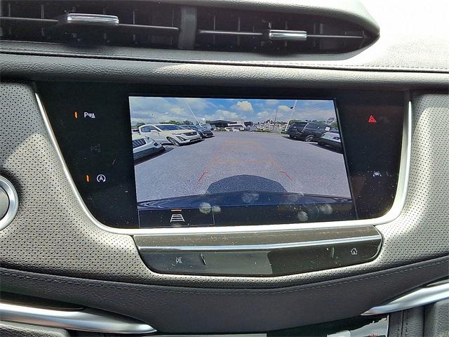 2025 Cadillac XT6 Vehicle Photo in ALLENTOWN, PA 18103-7399