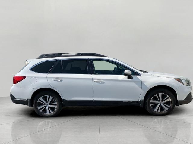 2018 Subaru Outback Vehicle Photo in APPLETON, WI 54914-4656