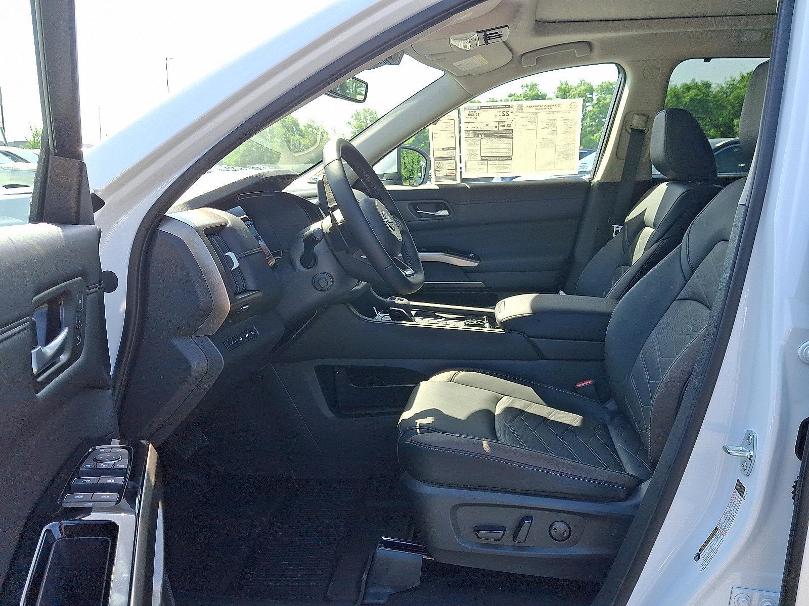 2025 Nissan Pathfinder Vehicle Photo in Mechanicsburg, PA 17050-2306