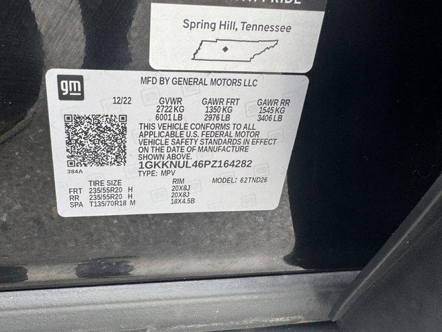 2023 GMC Acadia Vehicle Photo in LEOMINSTER, MA 01453-2952