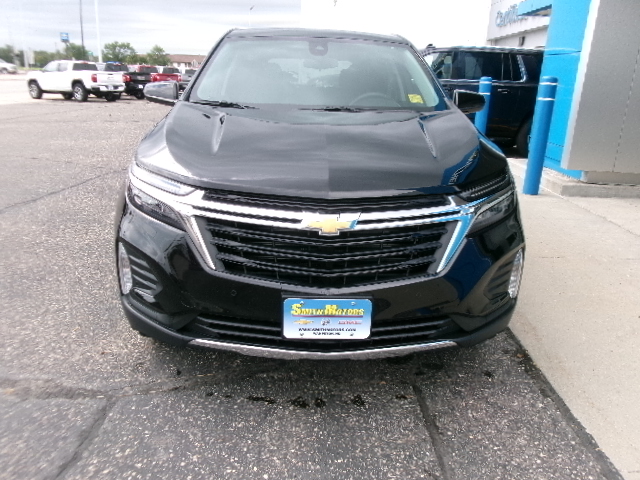 Used 2022 Chevrolet Equinox LT with VIN 3GNAXUEV0NL296540 for sale in Wahpeton, ND