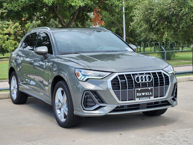 2024 Audi Q3 Vehicle Photo in HOUSTON, TX 77090