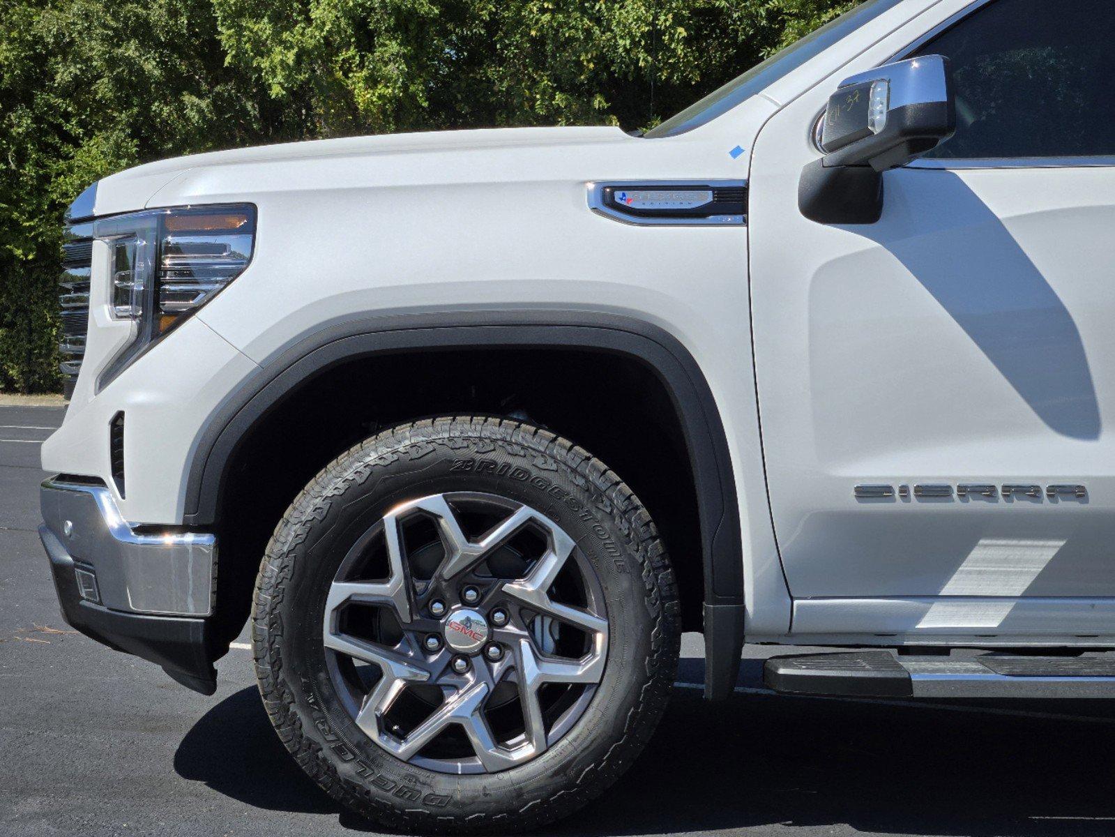 2025 GMC Sierra 1500 Vehicle Photo in DALLAS, TX 75209-3016