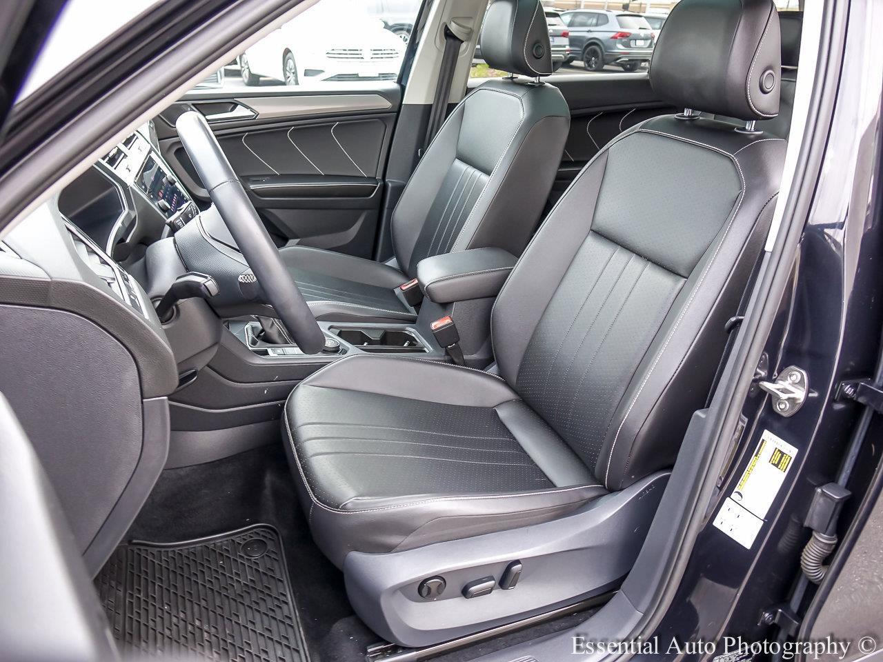 2022 Volkswagen Tiguan Vehicle Photo in Saint Charles, IL 60174