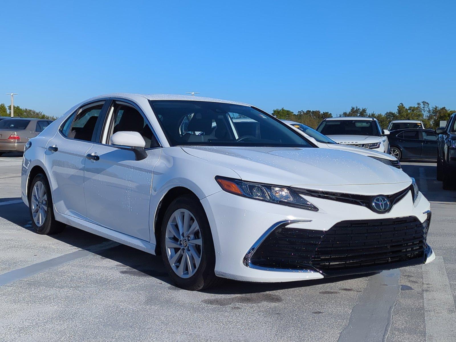 2021 Toyota Camry Vehicle Photo in Ft. Myers, FL 33907