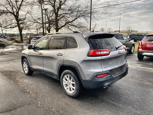 2014 Jeep Cherokee Vehicle Photo in WILLIAMSVILLE, NY 14221-2883