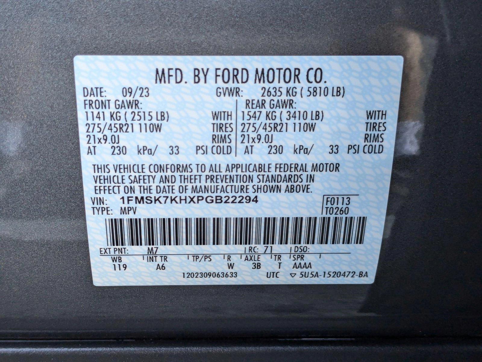 2023 Ford EXPL Vehicle Photo in VALENCIA, CA 91355-1705