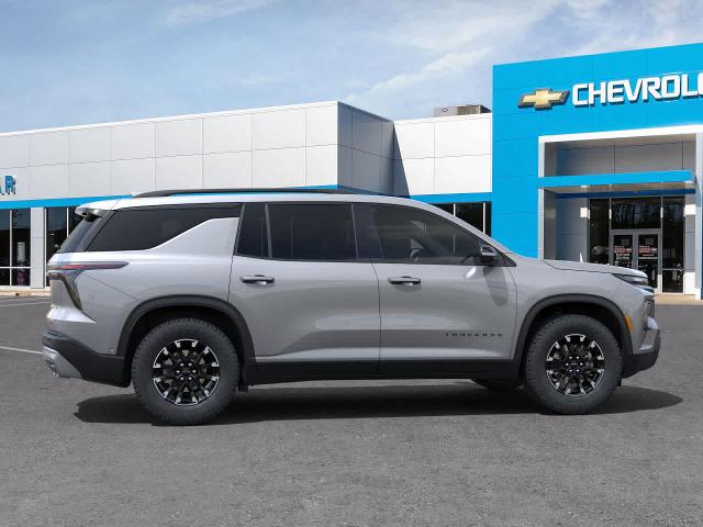 2025 Chevrolet Traverse Vehicle Photo in MOON TOWNSHIP, PA 15108-2571