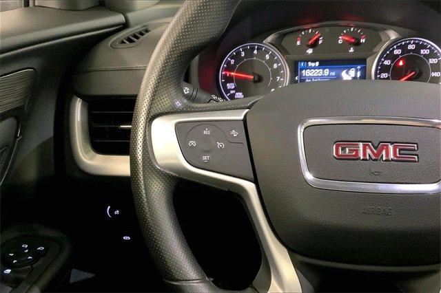 2024 GMC Terrain Vehicle Photo in KANSAS CITY, MO 64114-4502