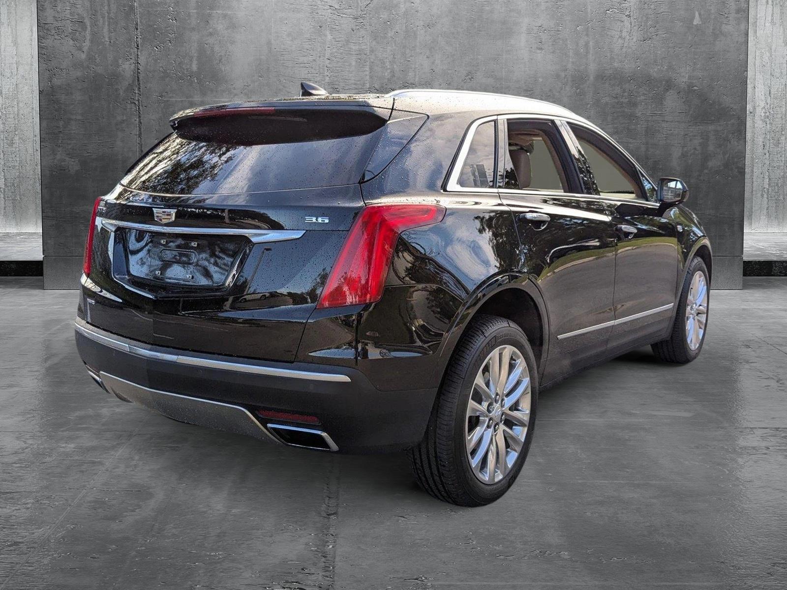 2017 Cadillac XT5 Vehicle Photo in West Palm Beach, FL 33417