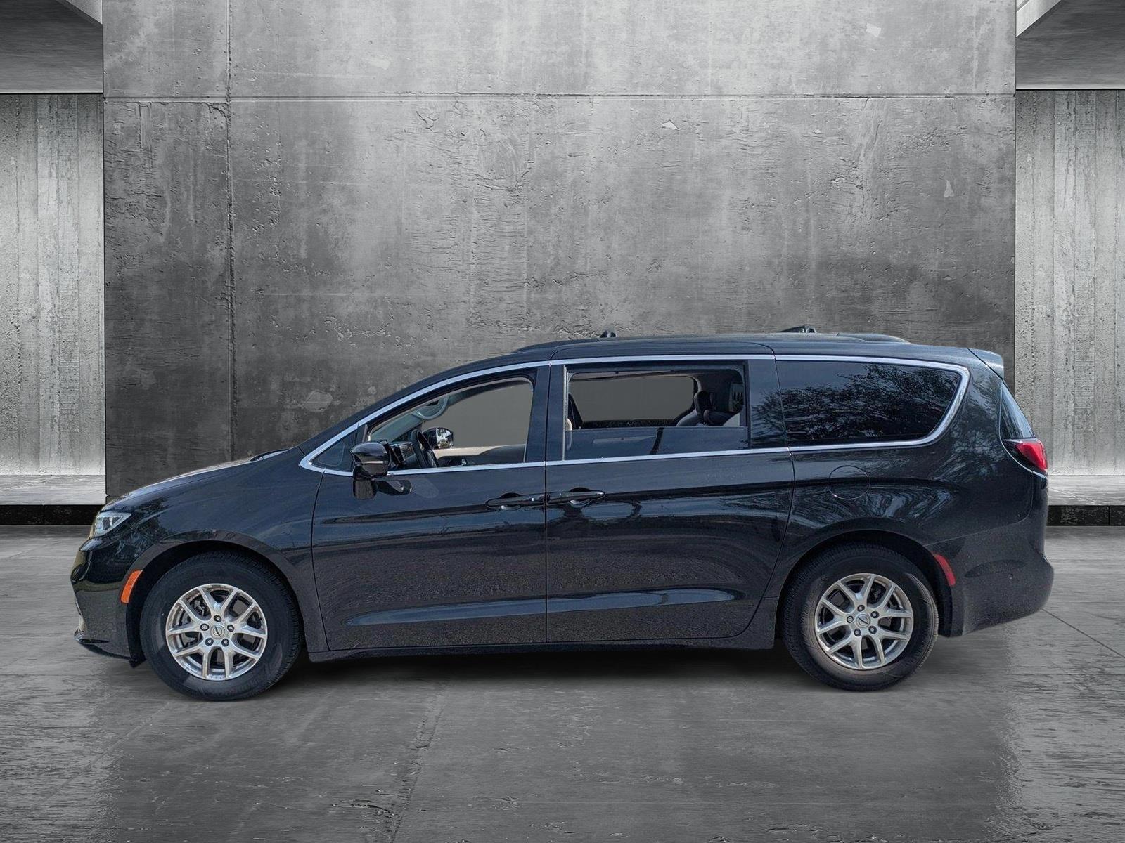 2022 Chrysler Pacifica Vehicle Photo in Sarasota, FL 34231