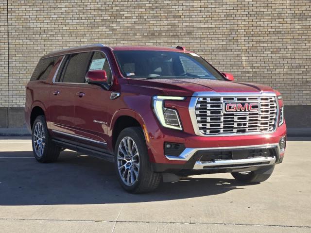 2025 GMC Yukon XL Vehicle Photo in DALLAS, TX 75209-3016