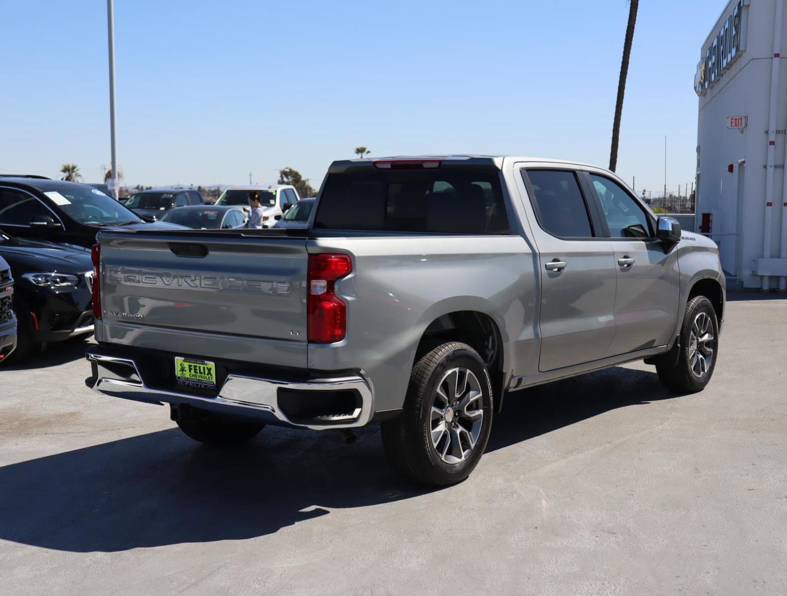 2025 Chevrolet Silverado 1500 Vehicle Photo in LOS ANGELES, CA 90007-3794