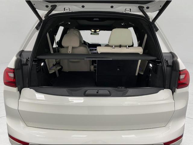 2022 BMW X7 xDrive40i Vehicle Photo in Appleton, WI 54913