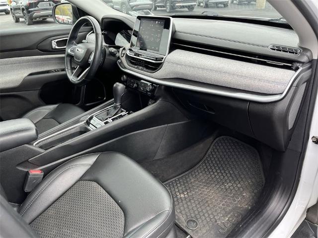 2022 Jeep Compass Vehicle Photo in TULLY, NY 13159-3159