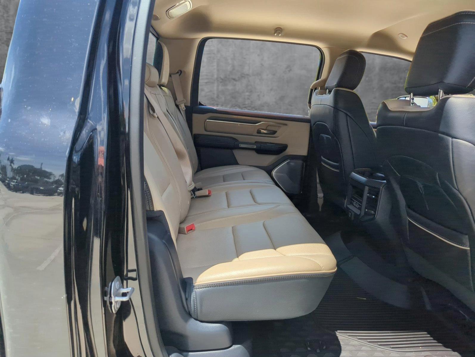 2019 Ram 1500 Vehicle Photo in Pembroke Pines, FL 33027