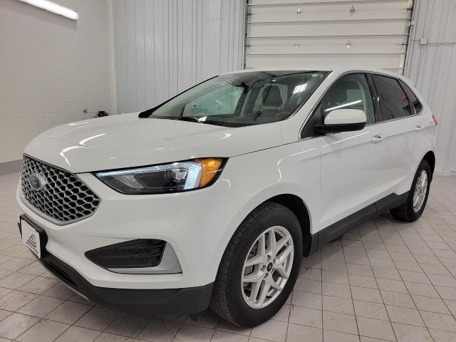 2024 Ford Edge Vehicle Photo in APPLETON, WI 54914-8833