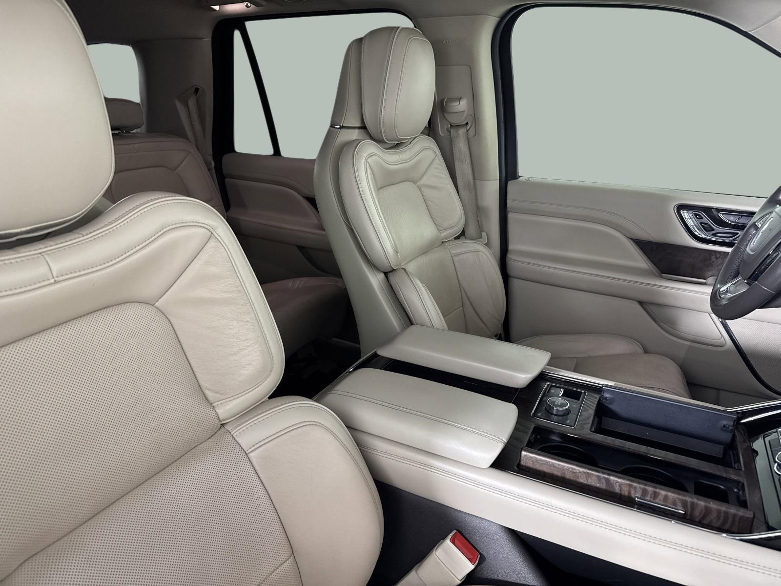 2019 Lincoln Navigator L Vehicle Photo in GEORGETOWN, TX 78626-7508