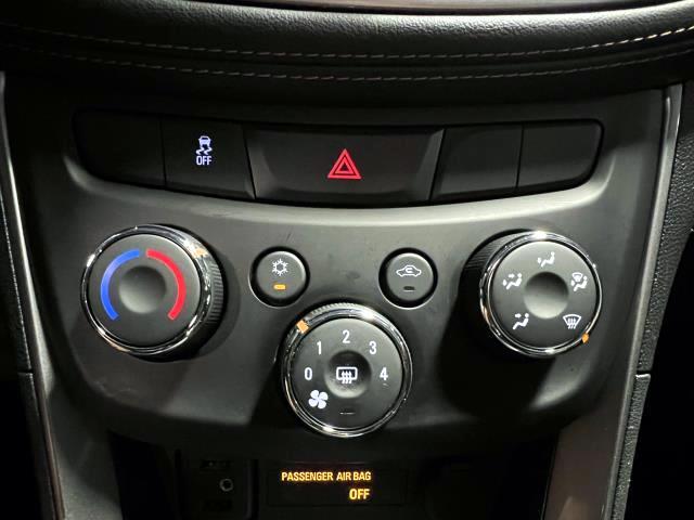 2022 Chevrolet Trax Vehicle Photo in Roslyn, NY 11576