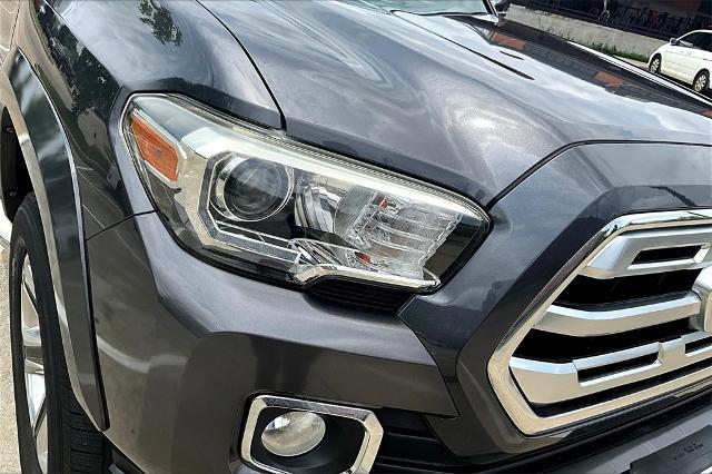 2018 Toyota Tacoma Vehicle Photo in Houston, TX 77007