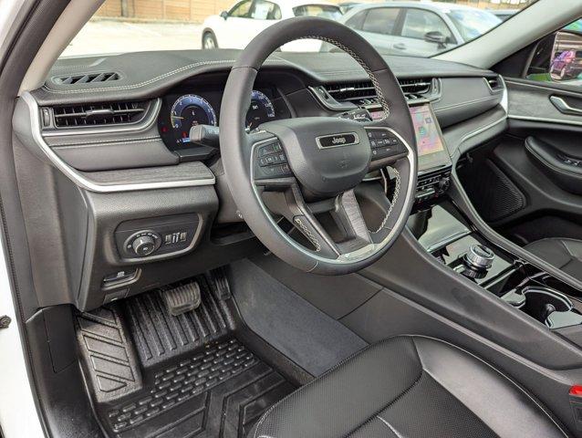 2023 Jeep Grand Cherokee L Vehicle Photo in San Antonio, TX 78230