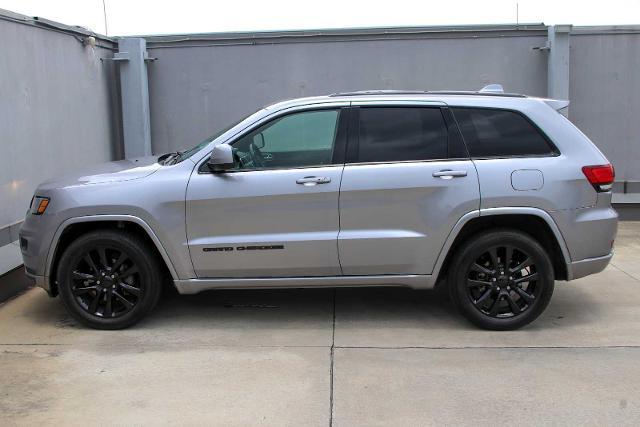 2017 Jeep Grand Cherokee Vehicle Photo in SUGAR LAND, TX 77478