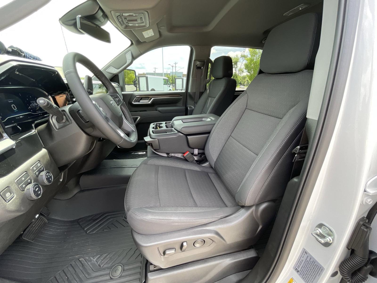 2025 Chevrolet Silverado 2500 HD Vehicle Photo in BENTONVILLE, AR 72712-4322