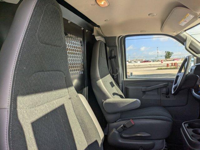 2023 GMC Savana Cargo Van Vehicle Photo in SELMA, TX 78154-1459