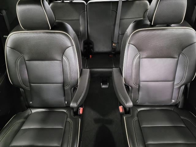 2024 Chevrolet Traverse Limited Vehicle Photo in APPLETON, WI 54914-4656