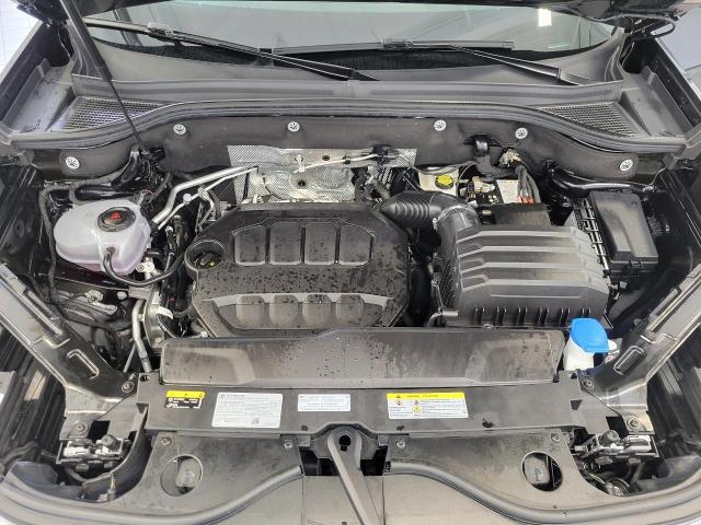 2024 Volkswagen Atlas Vehicle Photo in APPLETON, WI 54914-4656