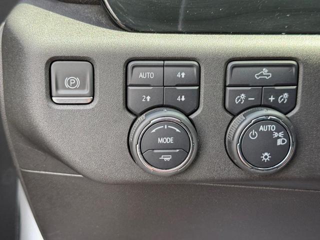 2023 Chevrolet Silverado 1500 Vehicle Photo in COLUMBIA, MO 65203-3903