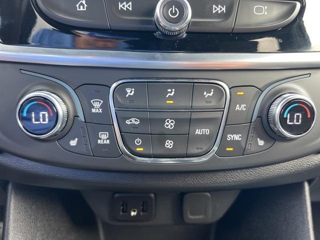 2022 Chevrolet Traverse Vehicle Photo in GREEN BAY, WI 54304-5303