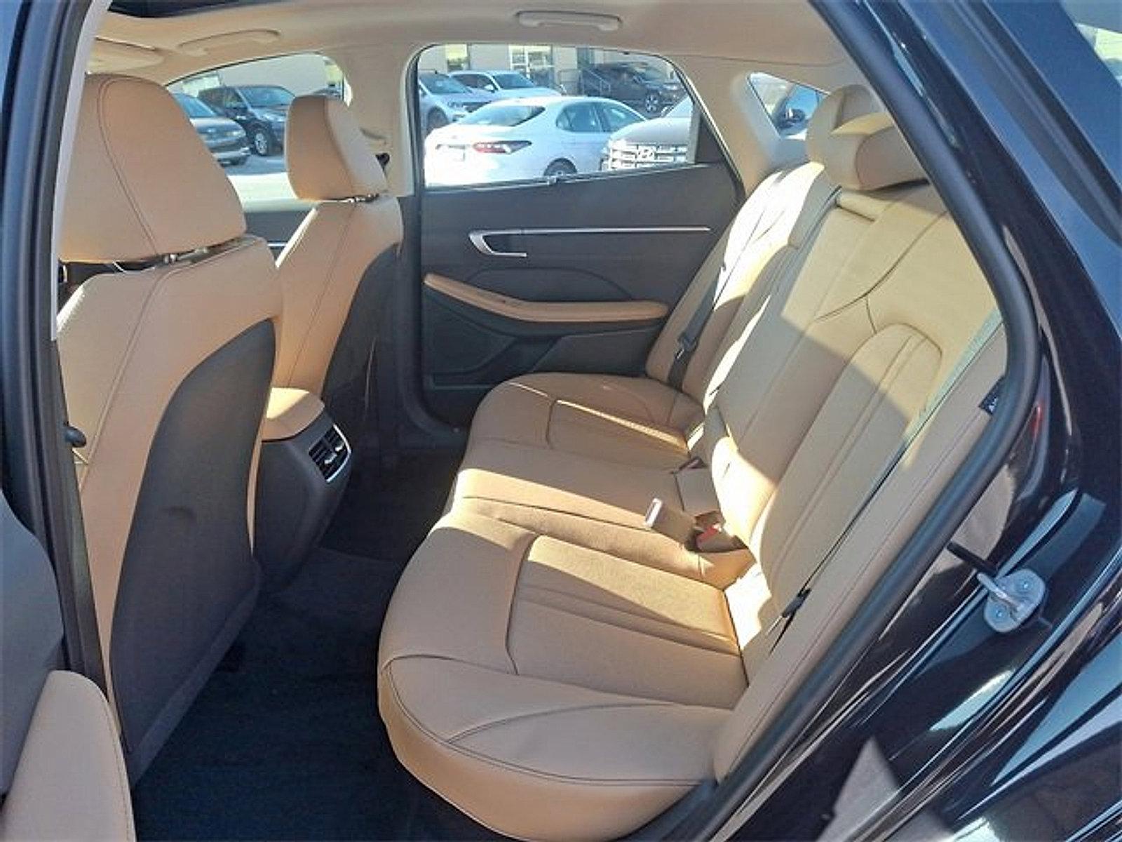 2025 Hyundai SONATA Hybrid Vehicle Photo in Harrisburg, PA 17111