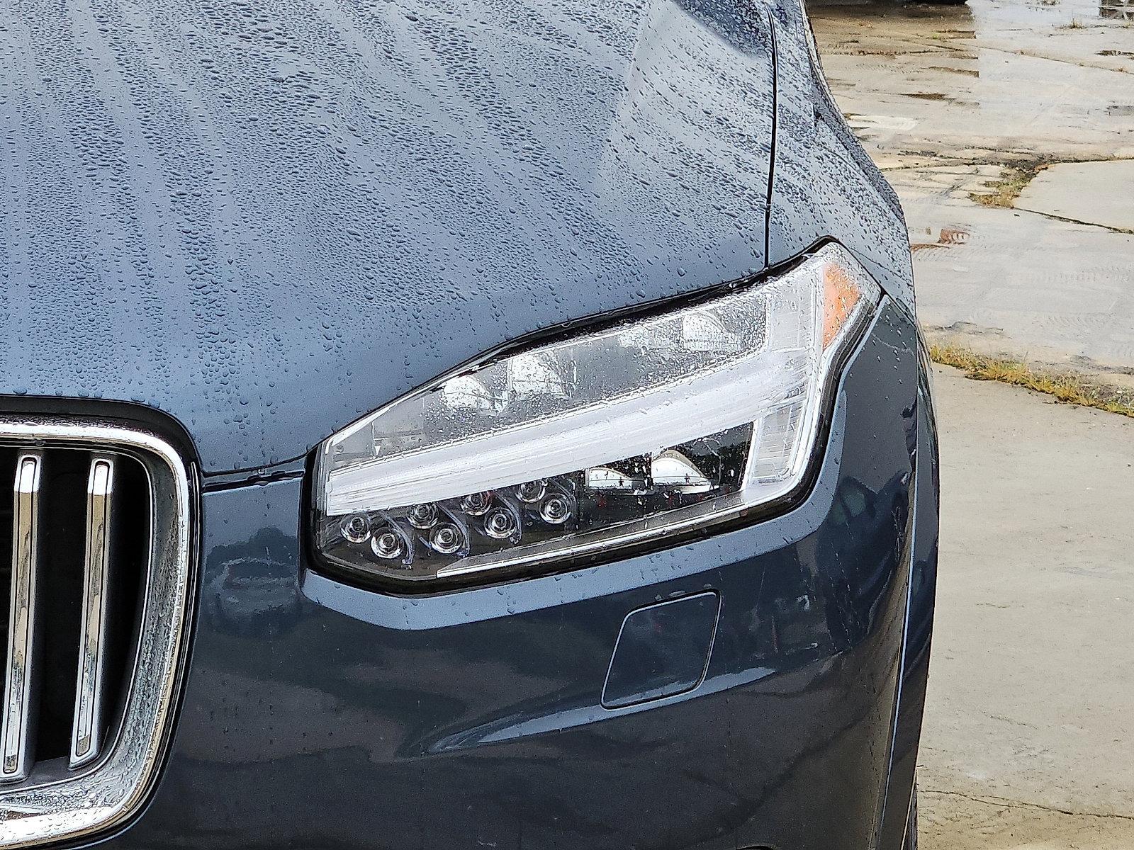 2023 Volvo XC90 Vehicle Photo in Trevose, PA 19053