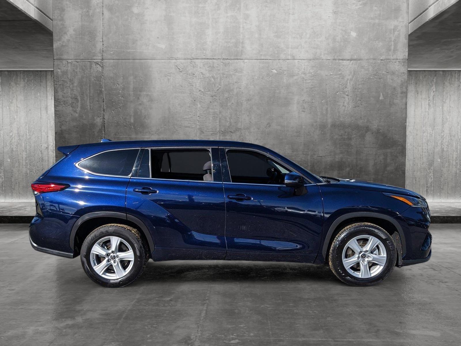 2021 Toyota Highlander Vehicle Photo in Tampa, FL 33614