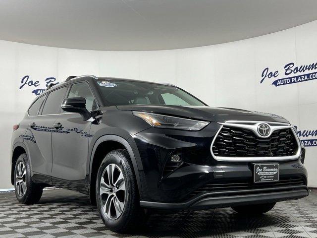 2022 Toyota Highlander Vehicle Photo in HARRISONBURG, VA 22801-8763