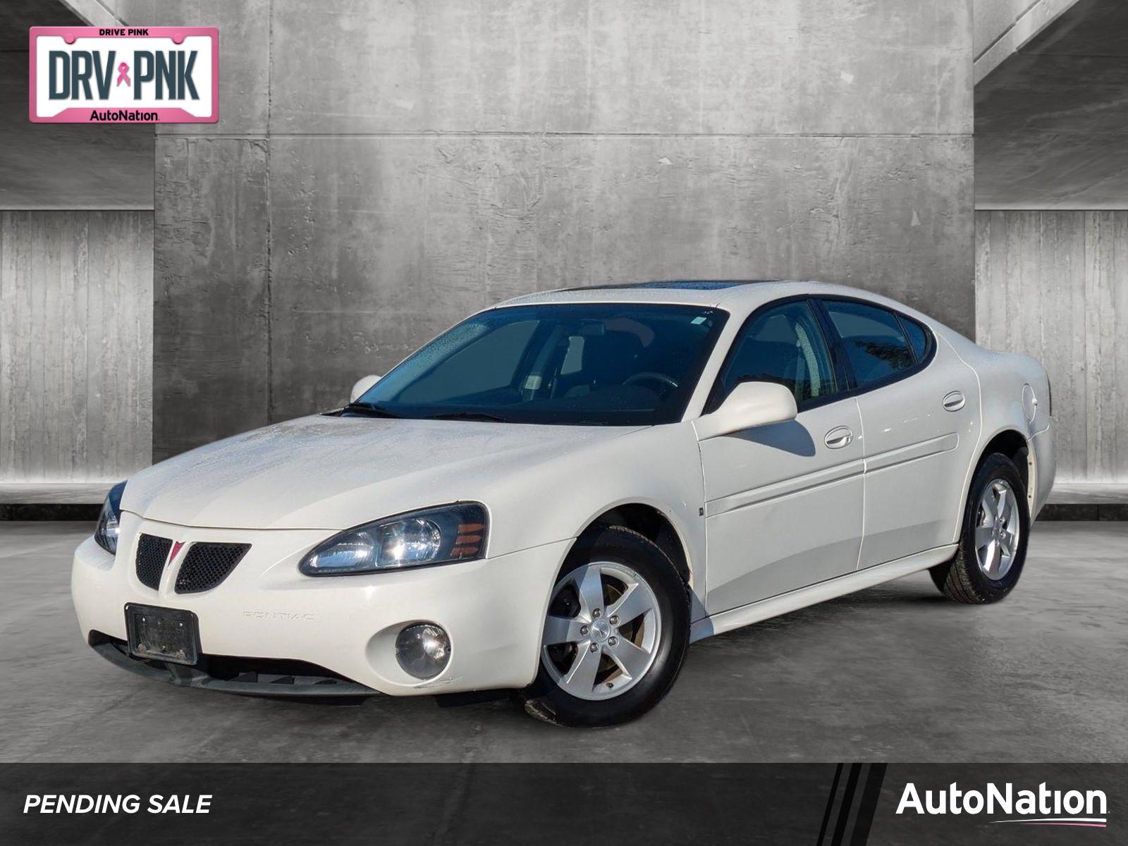 2008 Pontiac Grand Prix Vehicle Photo in Spokane Valley, WA 99212