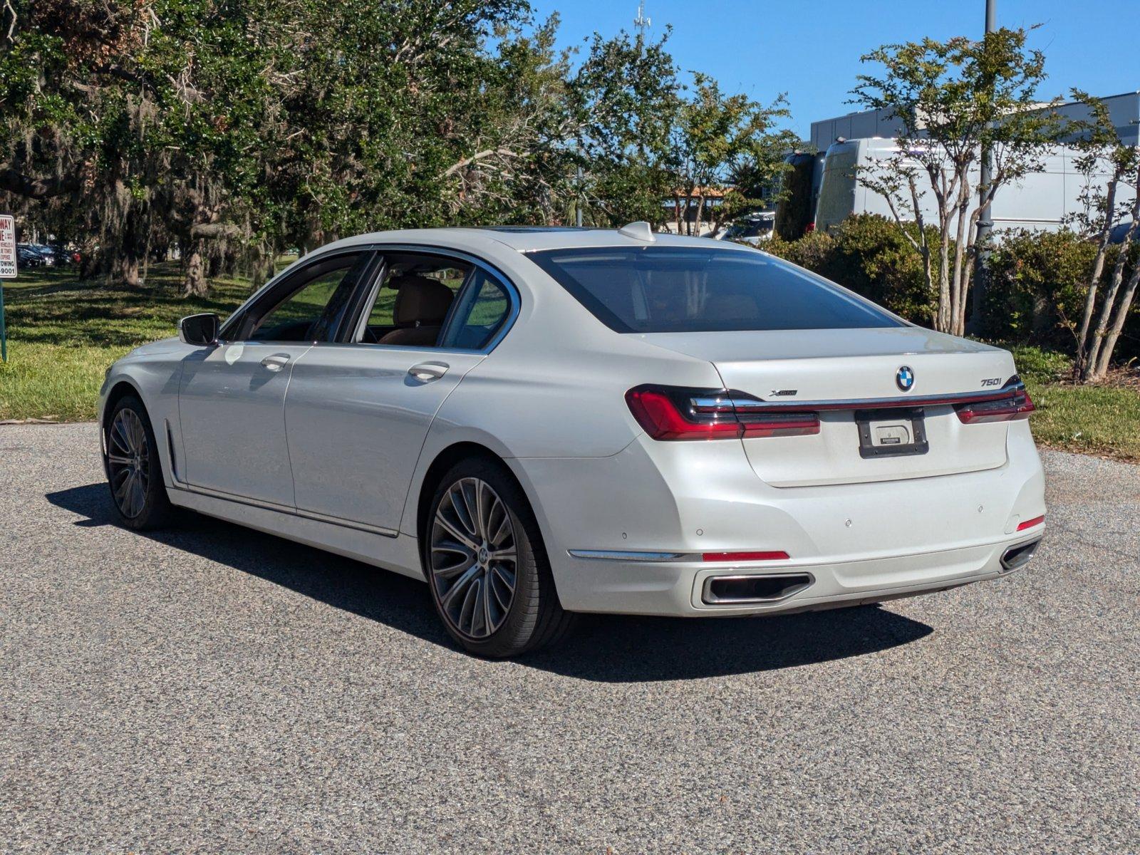 2022 BMW 750i xDrive Vehicle Photo in Sarasota, FL 34231