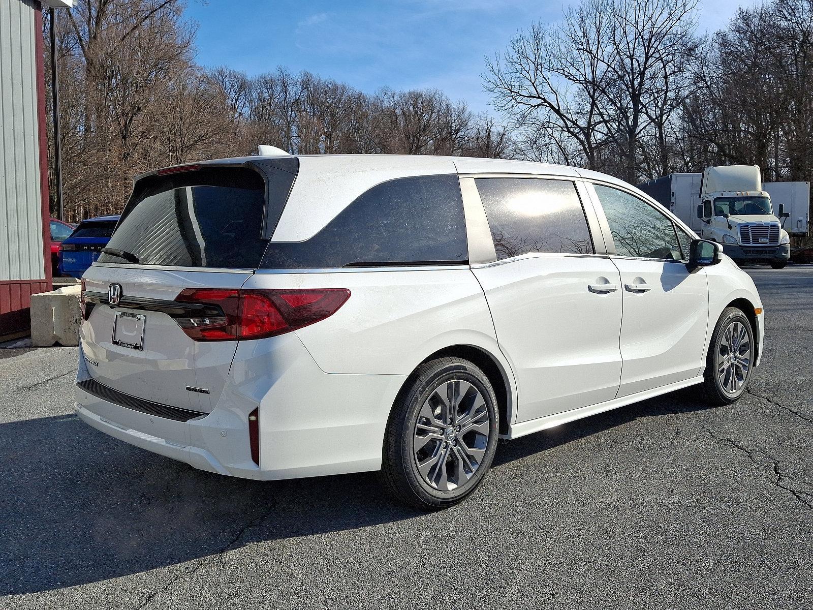2025 Honda Odyssey Vehicle Photo in Harrisburg, PA 17111