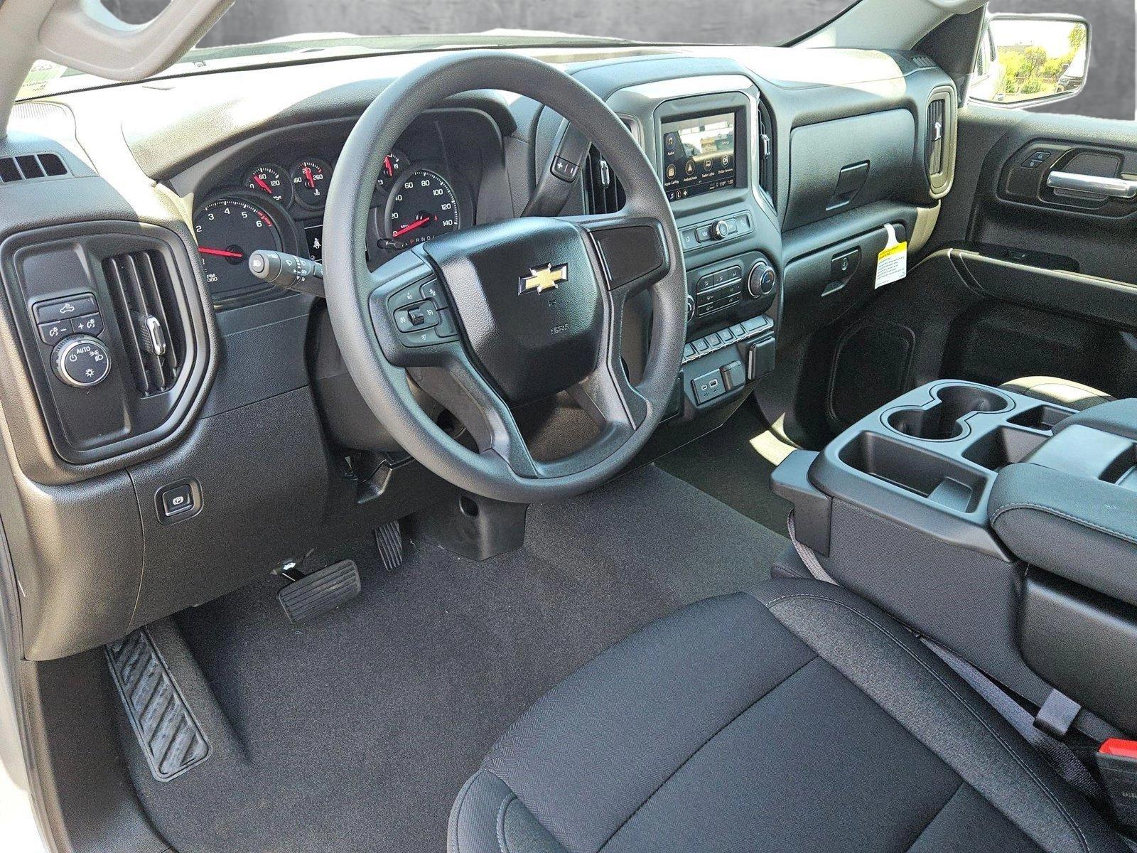 2024 Chevrolet Silverado 1500 Vehicle Photo in MESA, AZ 85206-4395